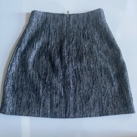 Skirt - Picture 2 of 2